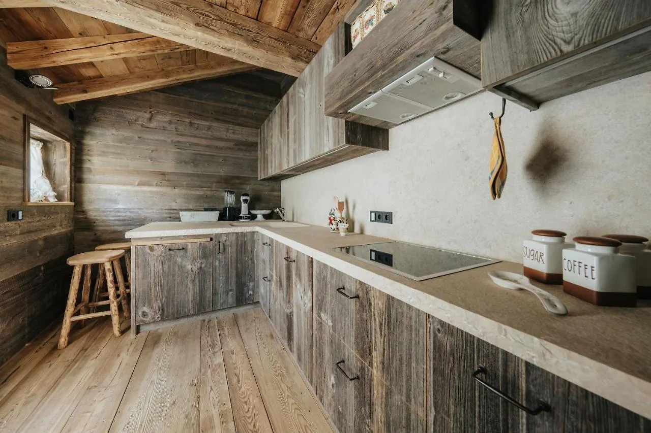 Luxury Cortina Lägenhet Cortina dʼAmpezzo 0*,  Italien