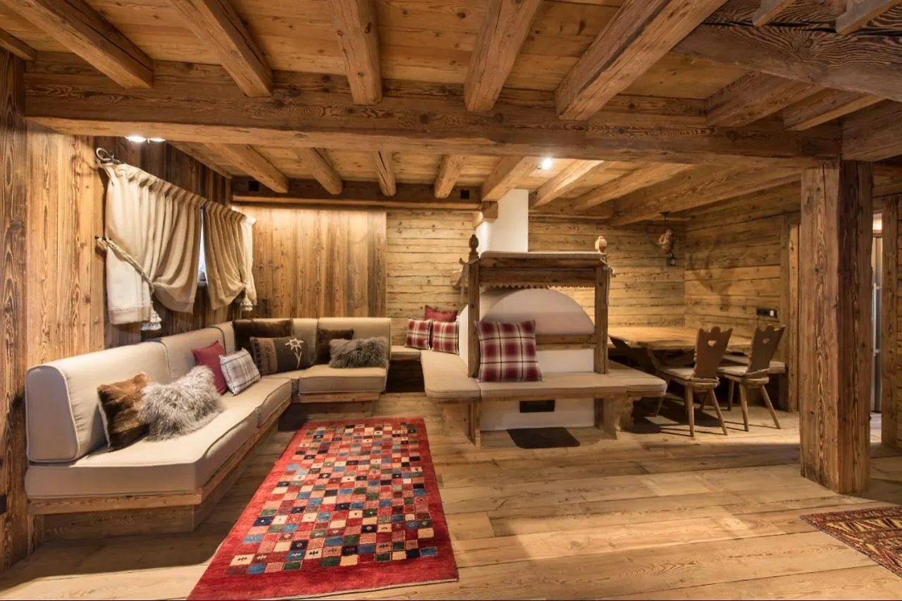 Luxury Cortina Apartment Cortina d'Ampezzo Homestay